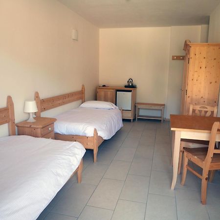 Hotel Elbele Garni Folgaria Chambre photo