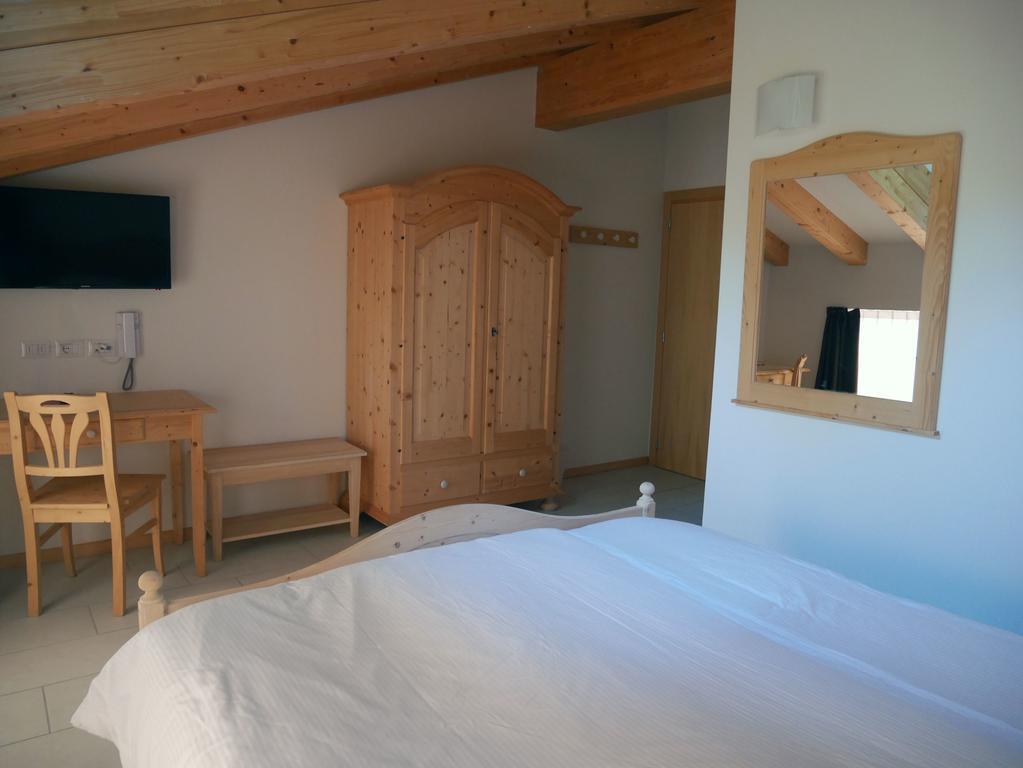Hotel Elbele Garni Folgaria Extérieur photo