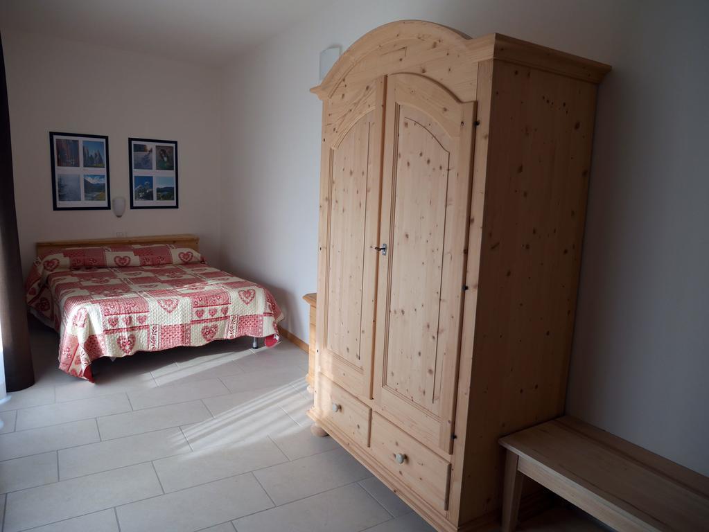 Hotel Elbele Garni Folgaria Extérieur photo
