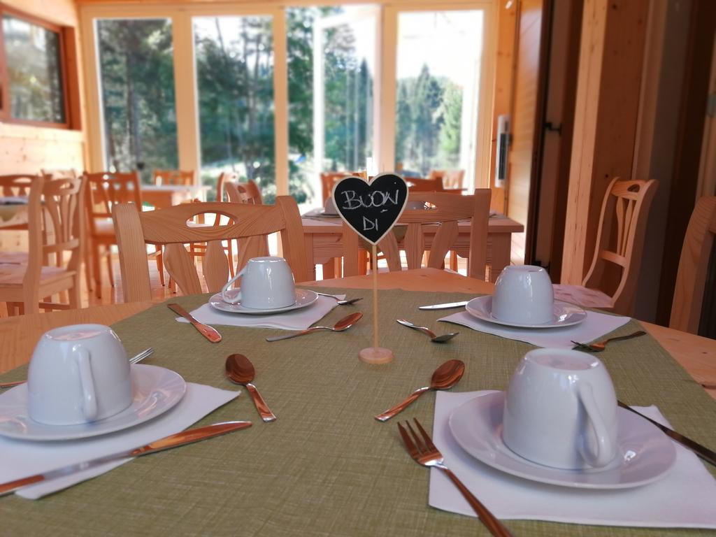 Hotel Elbele Garni Folgaria Extérieur photo
